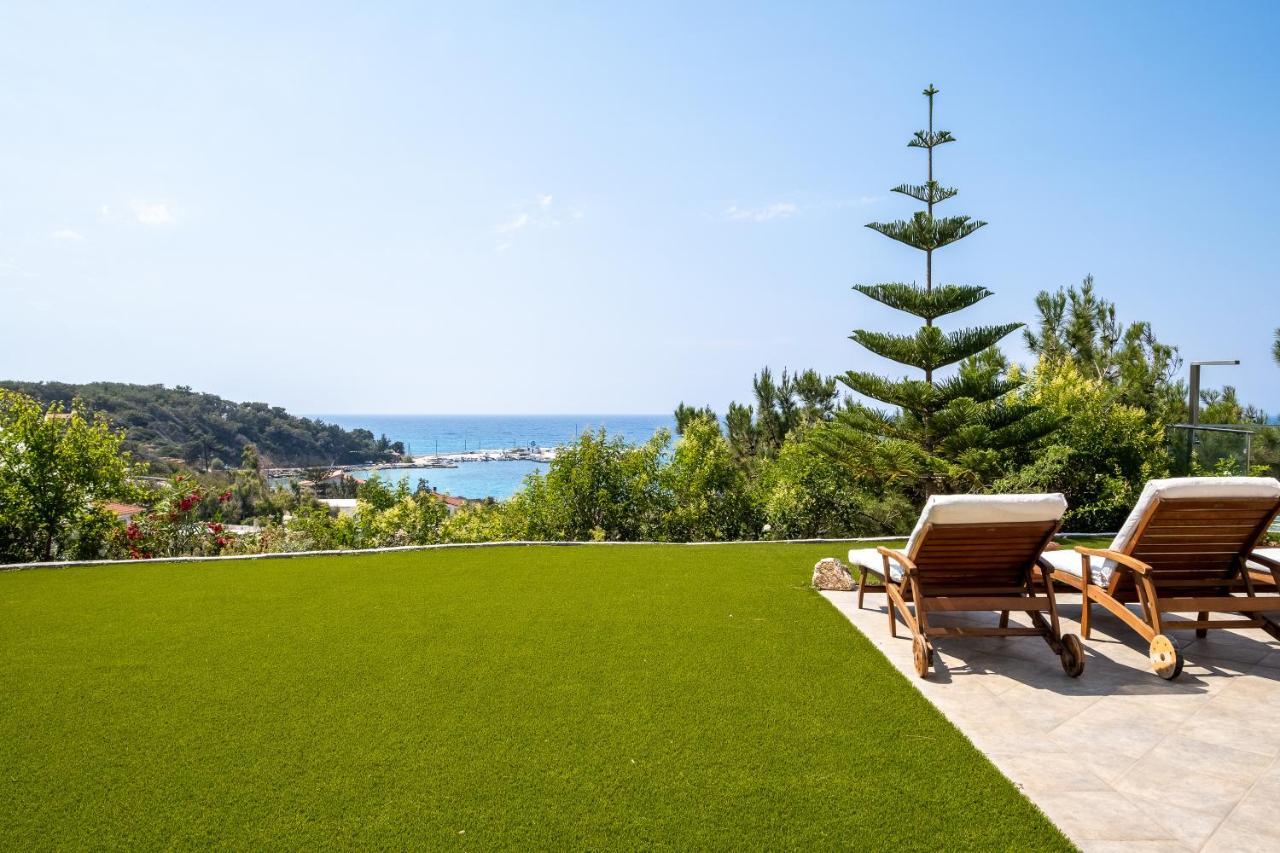 Icarus Luxury Beachfront Villa Gialiskari  Exterior foto