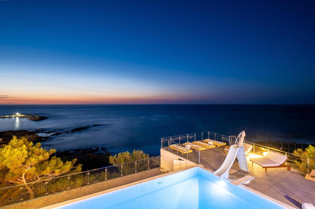 Icarus Luxury Beachfront Villa Gialiskari  Exterior foto